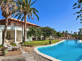 Spacious, well Appointed, in a Wonderful raised Location and Stunning sea Views